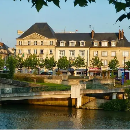 Le Eleven Jungle Compiègne